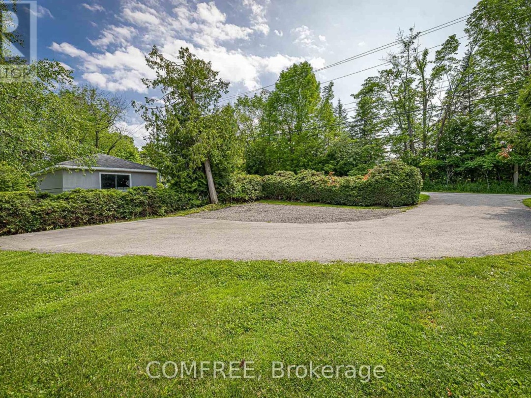 901 WOODLAND DRIVE, 