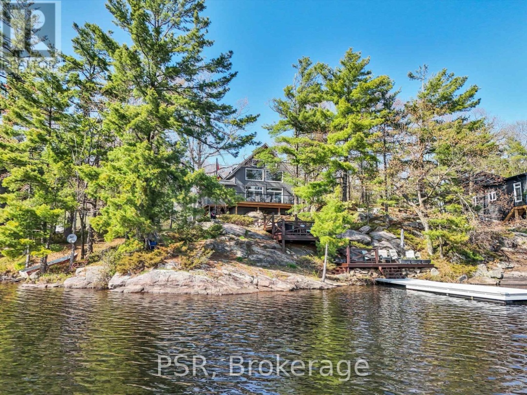 1028 Marshall Drive, Pine Lake