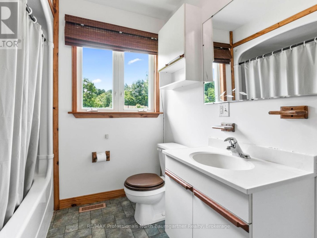 1144 BOSHKUNG LAKE ROAD, 