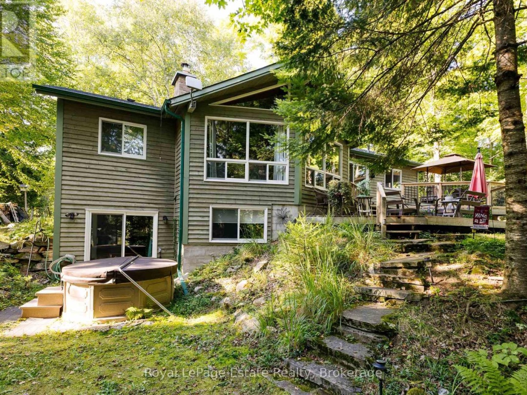 1157 BETWEEN LAKES TRAIL, Soyers Lake