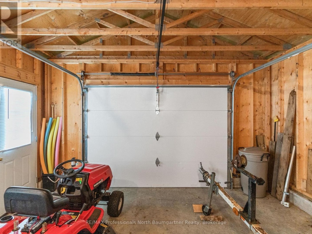 1172 Maebar Road, Twelve Mile Lake