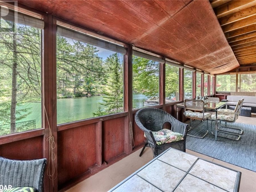 3587 RIVERDALE DRIVE, 