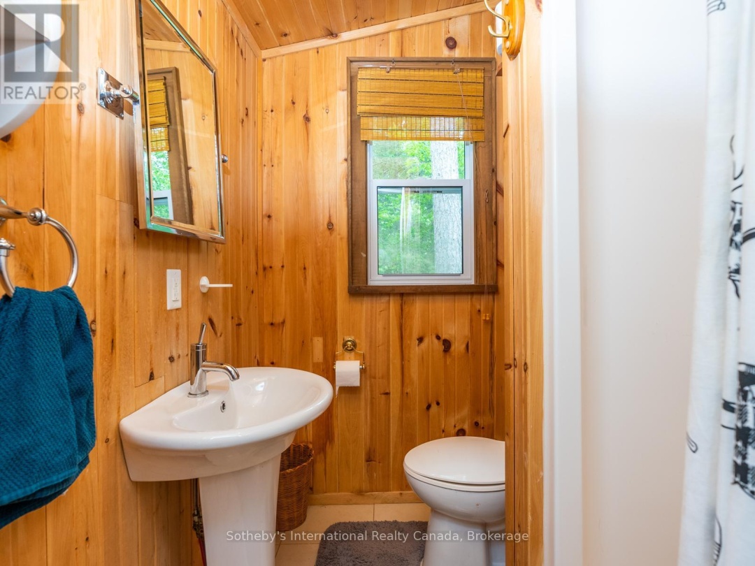 1040 KAHSHE LAKE, 