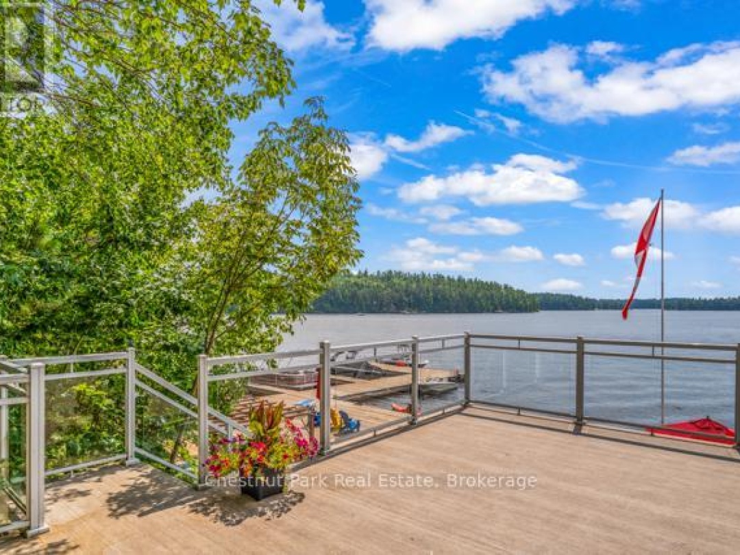B206 - 1869 MUSKOKA ROAD 118 ROAD W, 