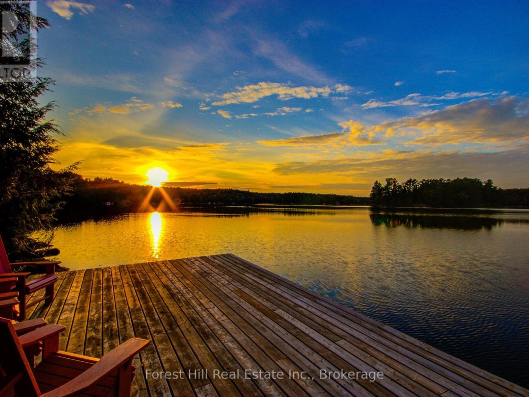 21 LAKEVIEW CRESCENT, 