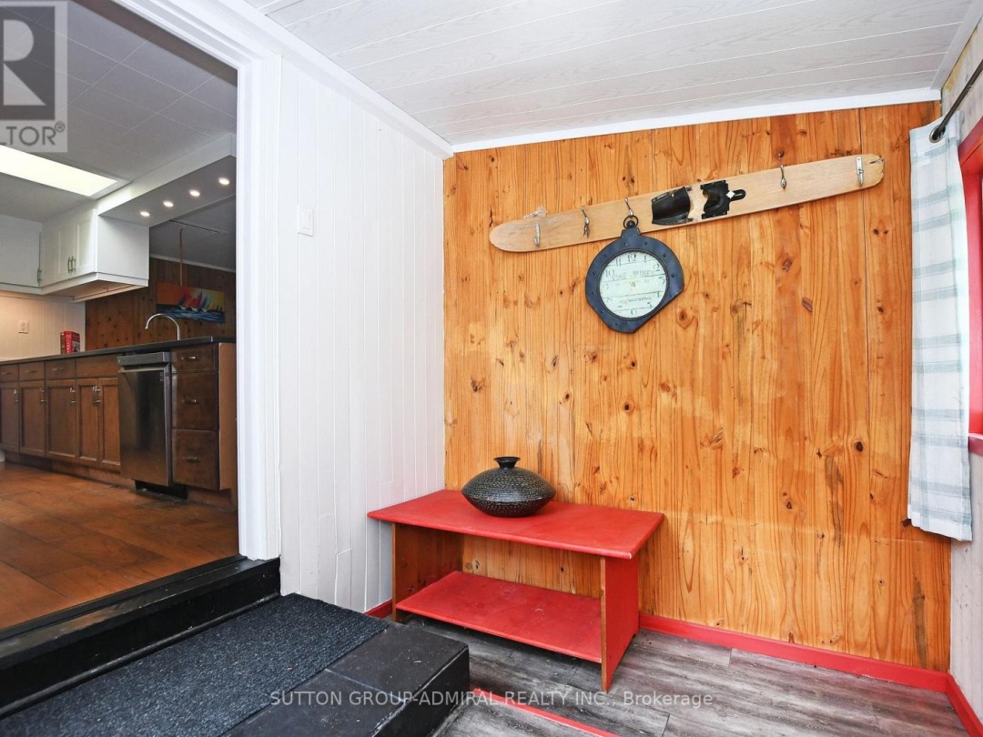 70 ANTIQUARY ROAD, Canal Lake