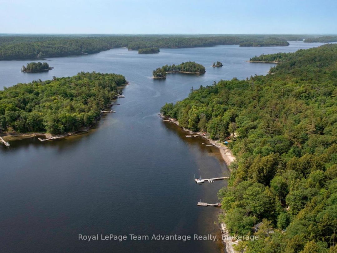 24 B717 ISABELLA ISLAND, 