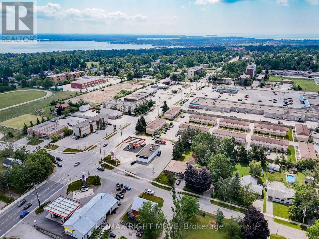 4 SKYLINE DRIVE, 