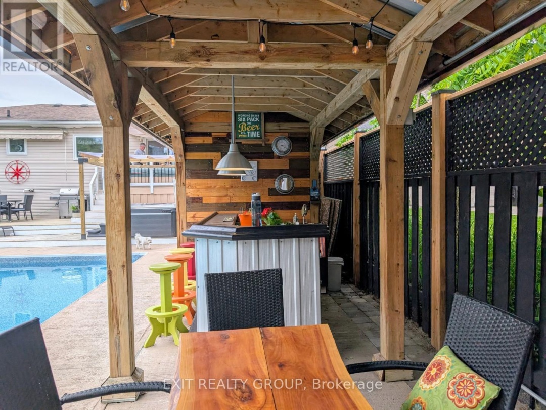 76 JOHN DILLINGNO STREET, 