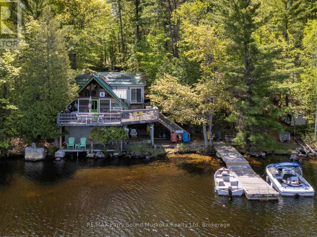 124 Healey Lake Water, Healey Lake
