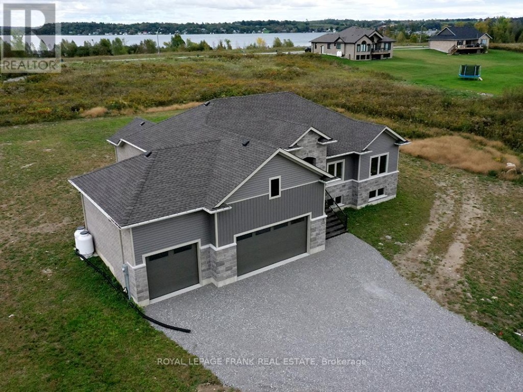 7 Nipigon Street, Sturgeon Lake
