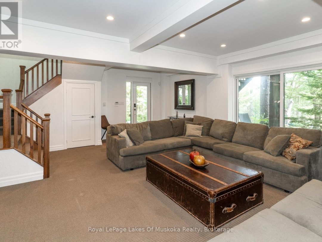 51 PINETREE ROAD, 