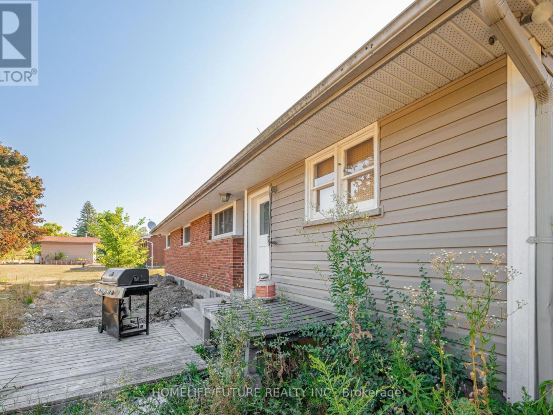 4045 HWY 35, 