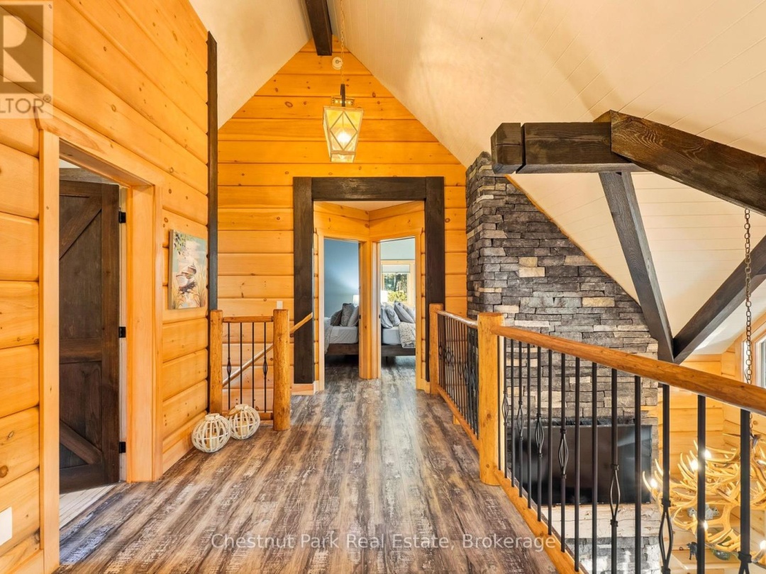 1 - 1763 NORTH MULDREW LAKE ROAD, 