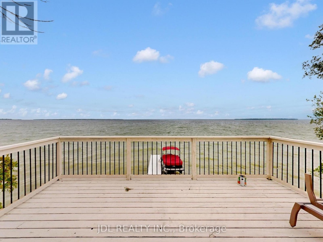 25220 Maple Beach Road, Lake Simcoe