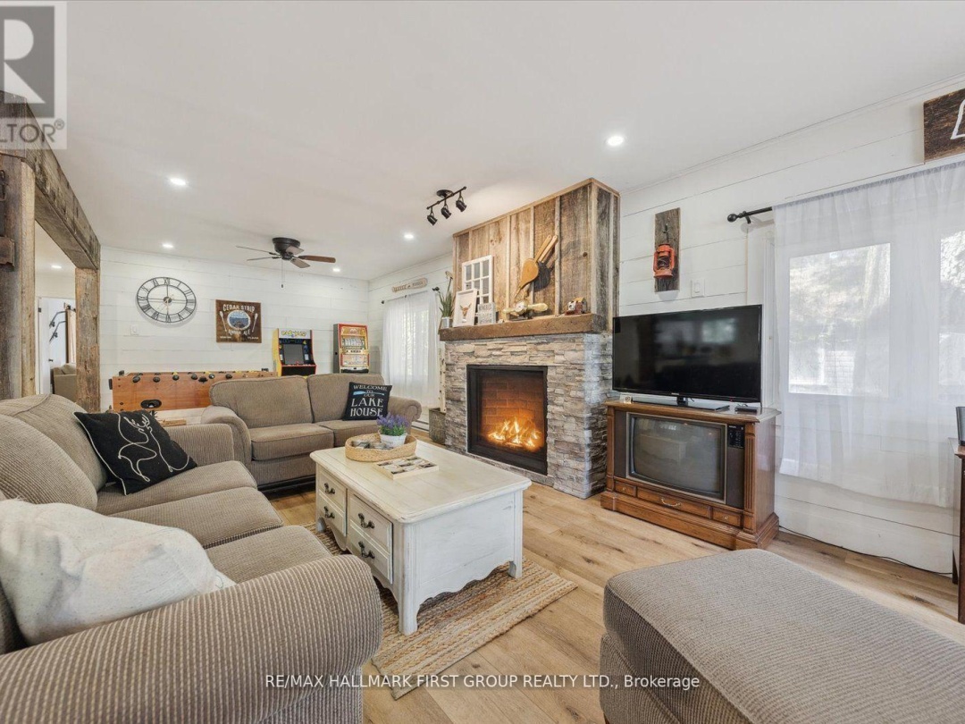 3074 Sparrow Lake Road S, Severn