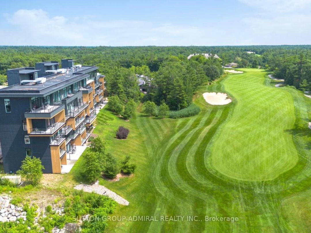 209 - 120 CARRICK TRAIL, 