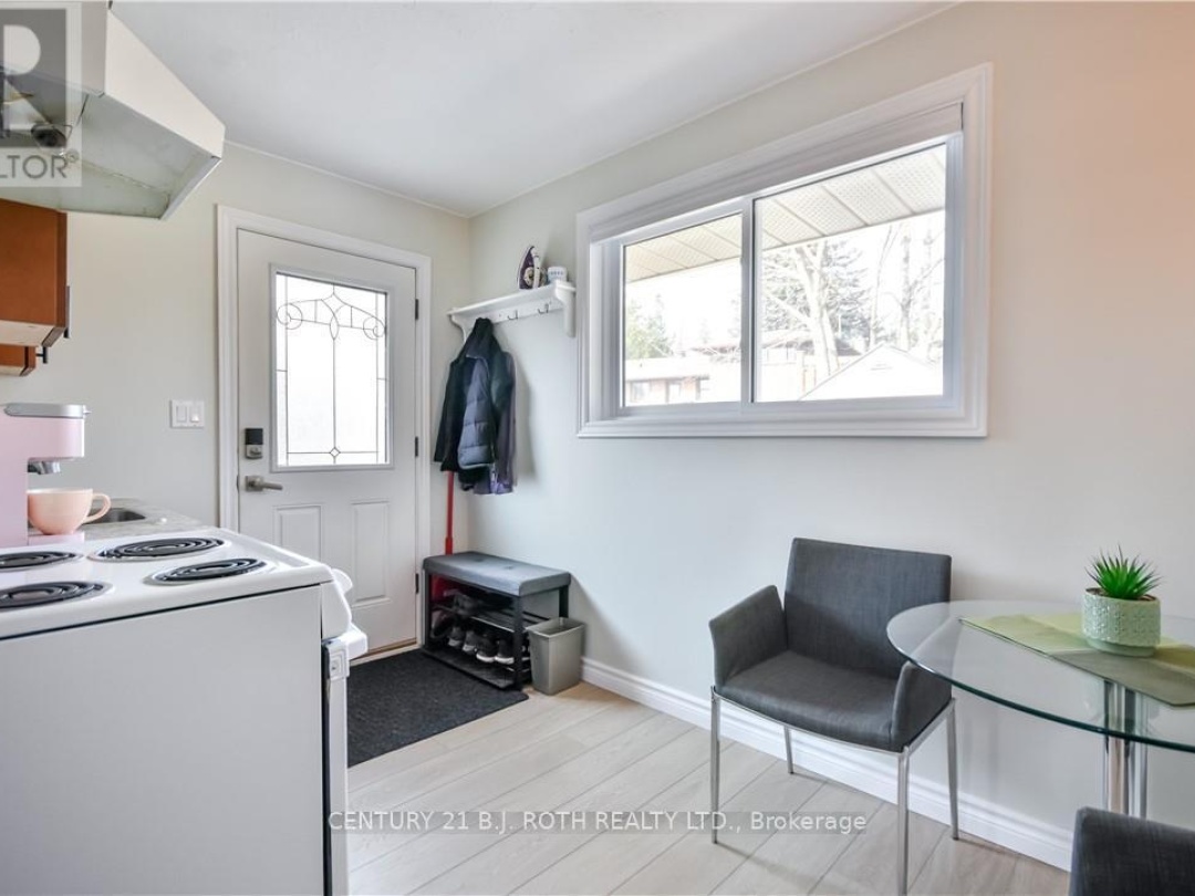 644 MISSISSAGA STREET W, 