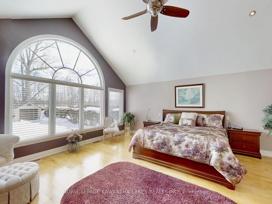24 MCLENNANS BCH ROAD, Lake Simcoe