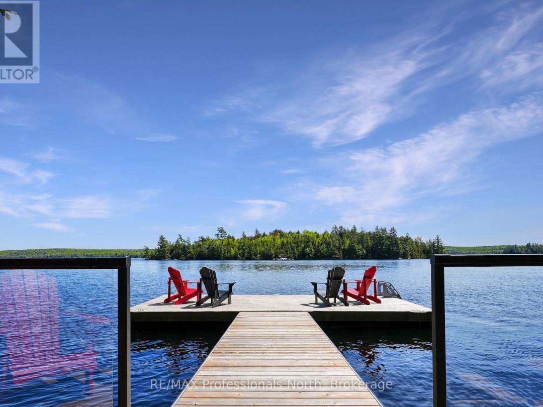 1004 Lipton Drive, Kennisis Lake