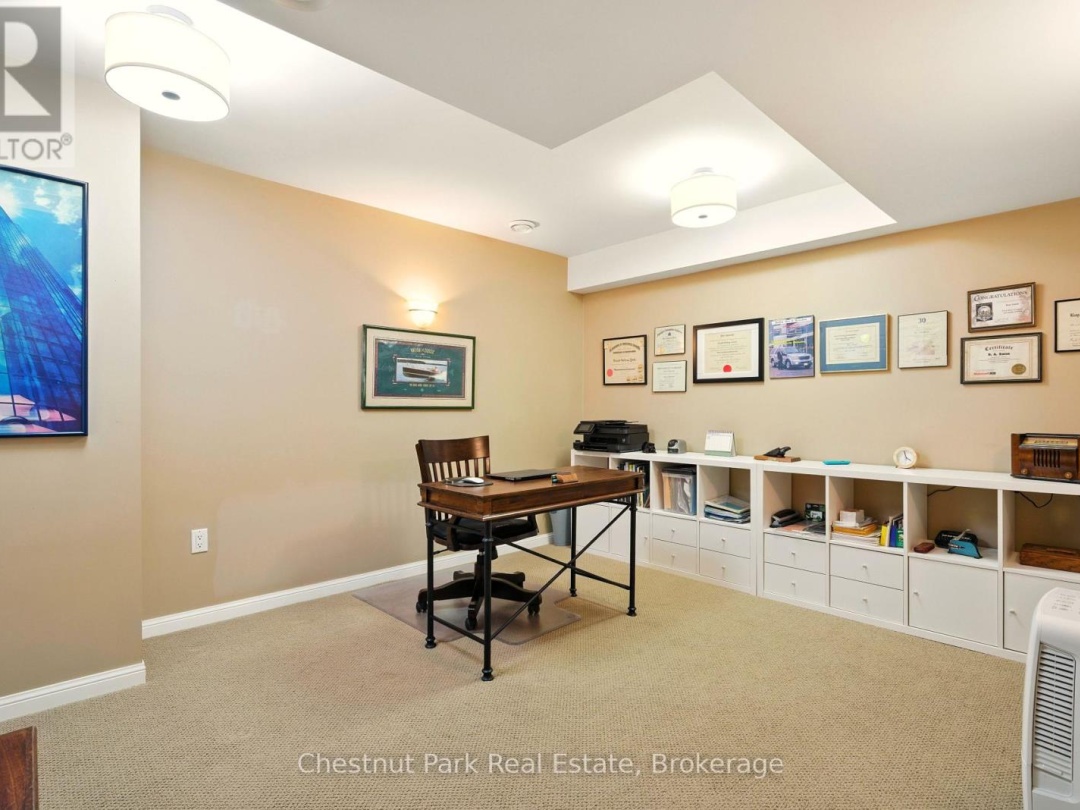 33 CLEARBROOK TRAIL, 