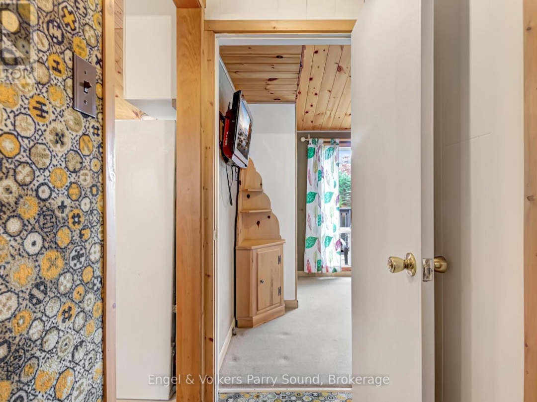27 Lower Lane, Otter Lake