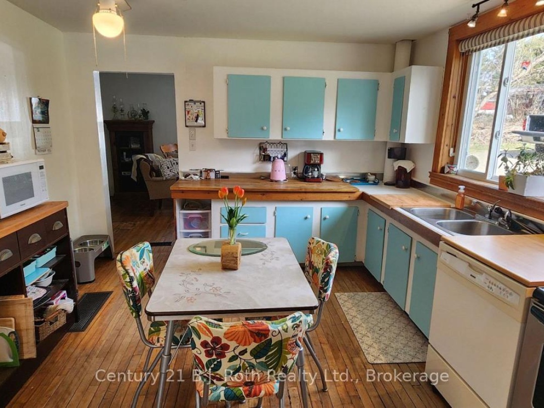4 STOCKING LANE, 