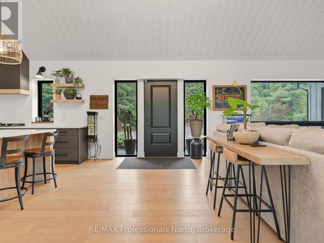 1064 NAISMITH ROAD, 