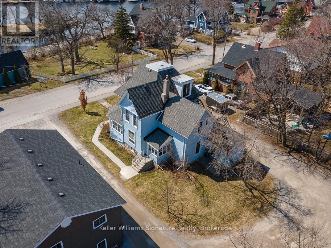 18 OAK STREET, 