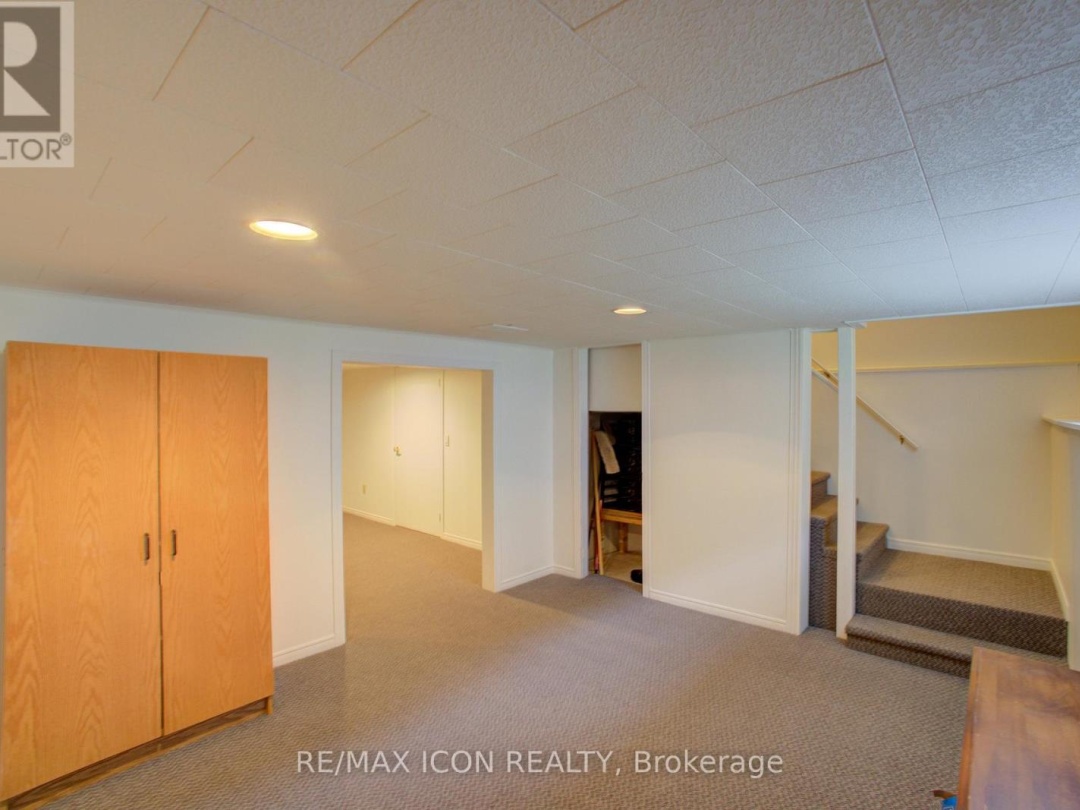 54 SPRINGWOOD CRESCENT, 
