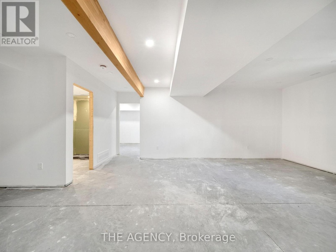 3963 Hilltop Road, Ramara