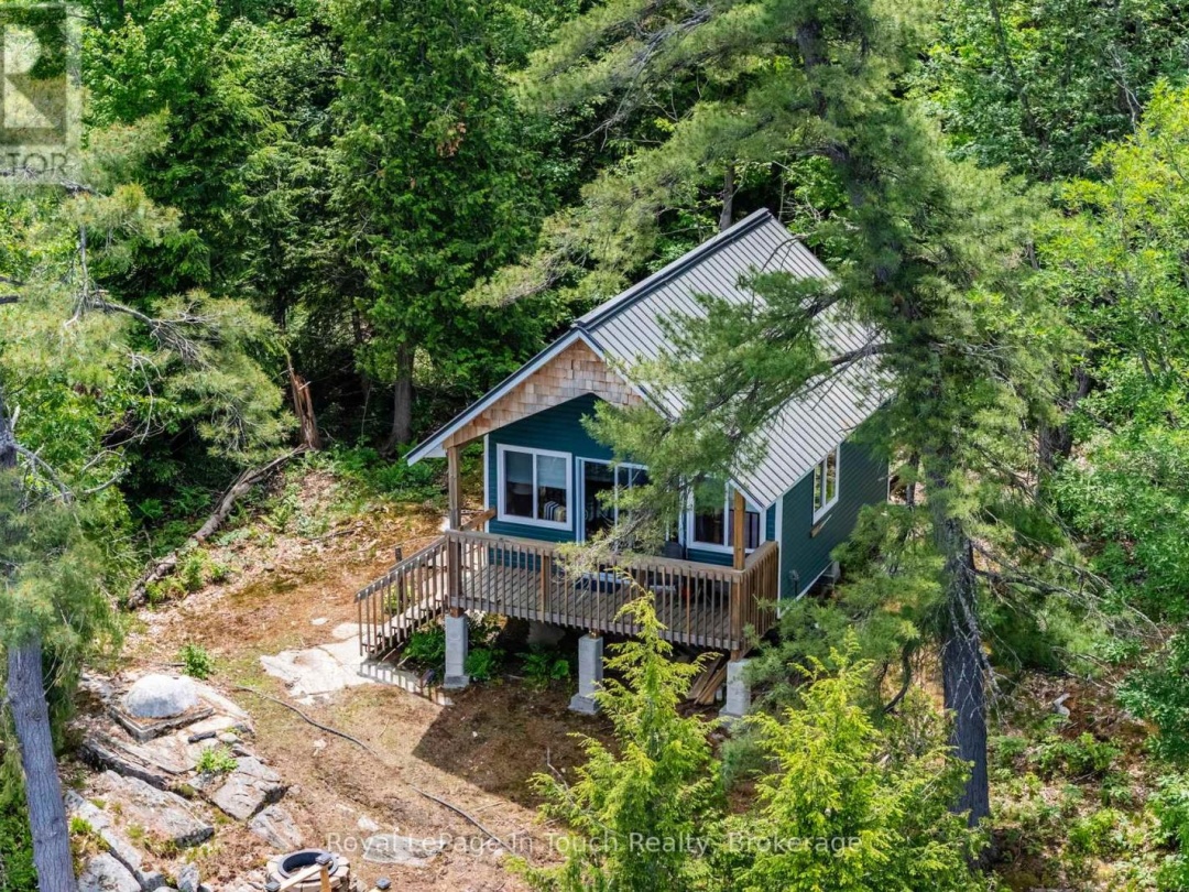 4 IS 270 GEORGIAN BAY ISLAND, 