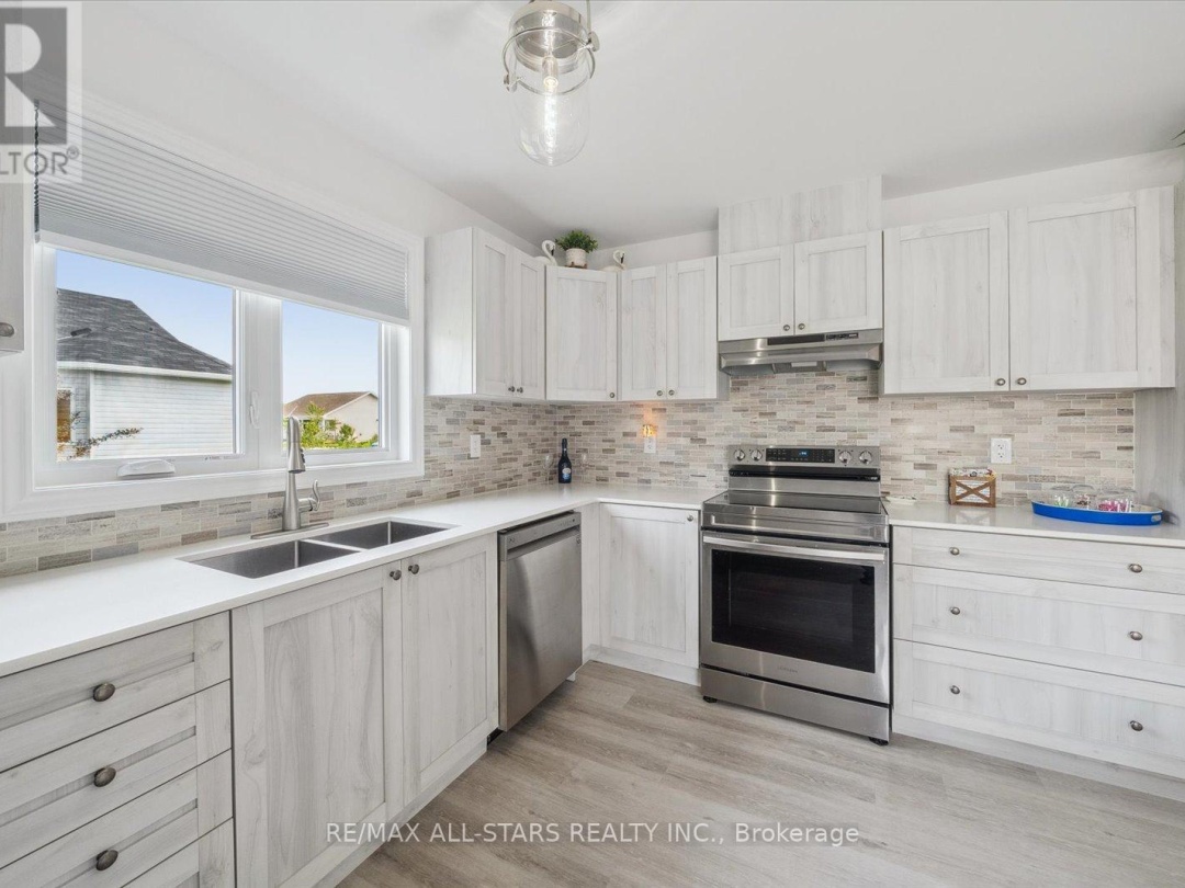 31 REYNOLDS DRIVE, 