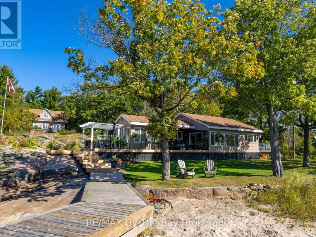 4476 ISLAND 1040/LITTLE BEAUSOLEIL ISLAND, 
