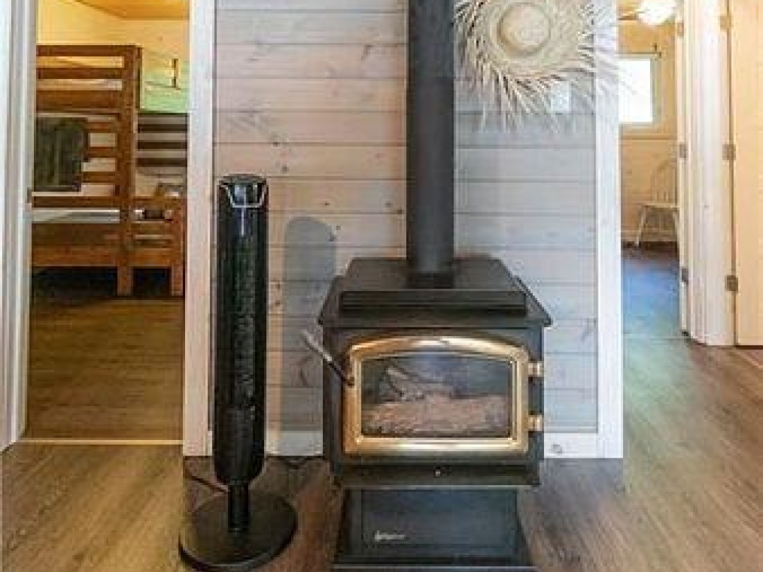 1032 Lakeshore Drive S, Leech Lake