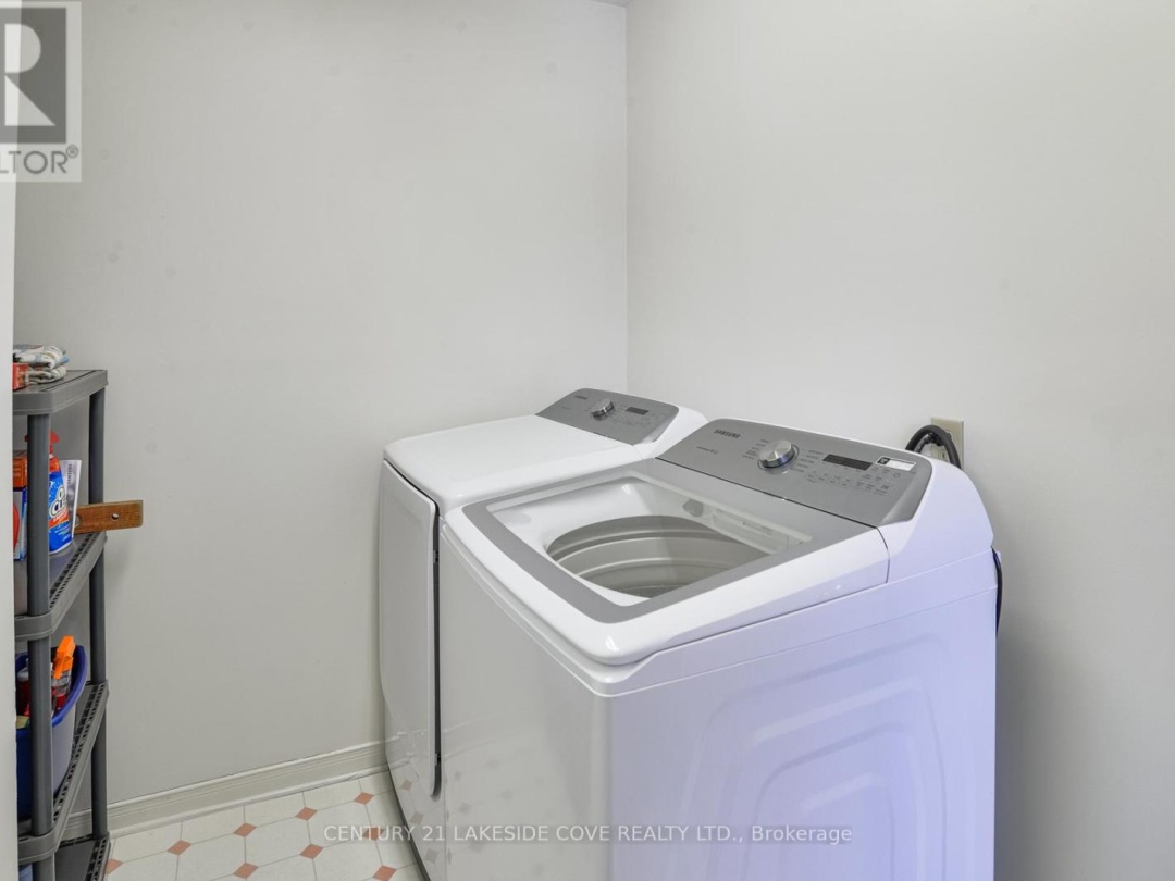 1 - 11 LAGUNA PARKWAY, Lake Simcoe