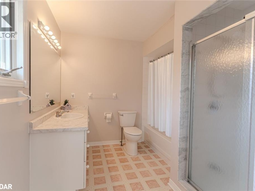 40 MUSEUM Drive Unit# 402, 