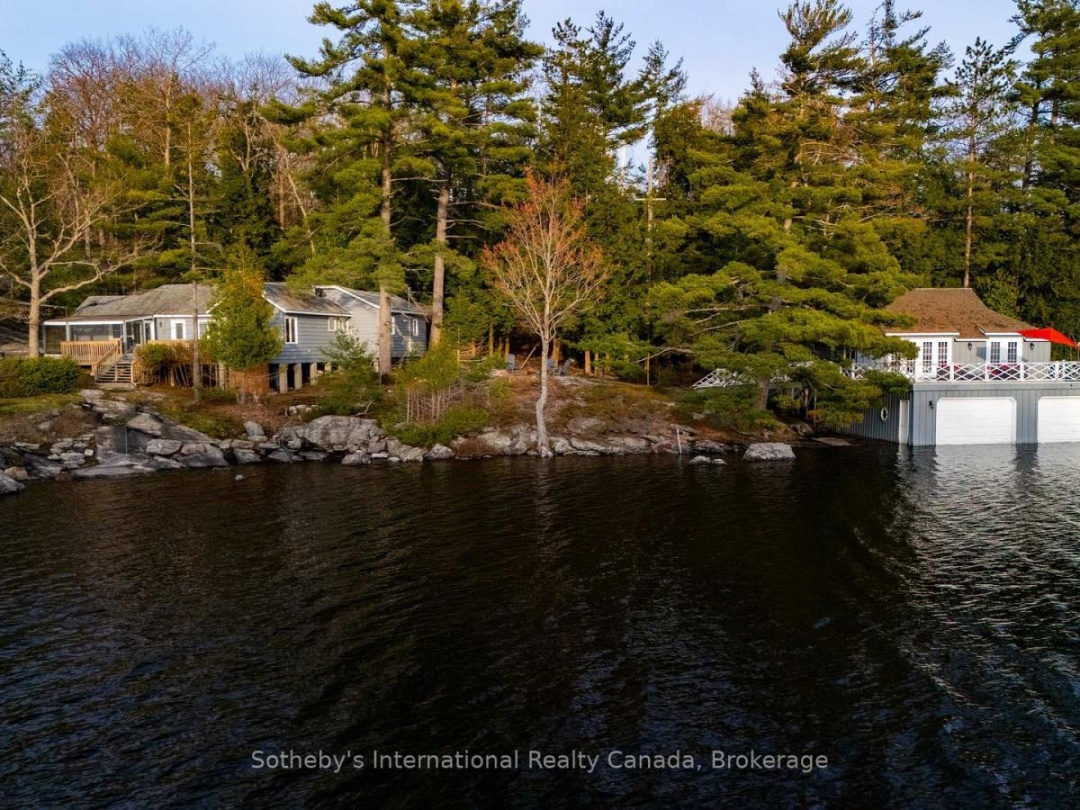 1-1076 BIRCH POINT ROAD, Lake Muskoka