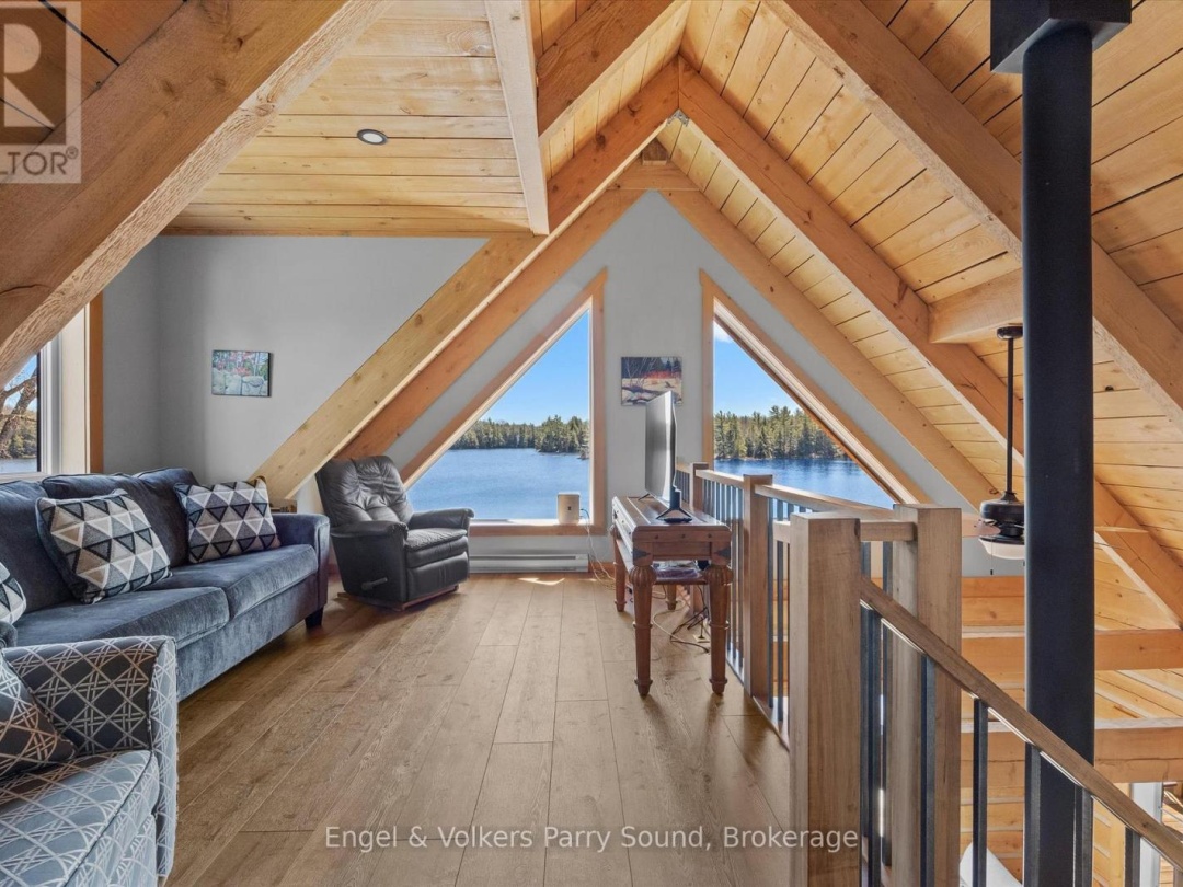 201 Loch Erne Road, Vowel Lake