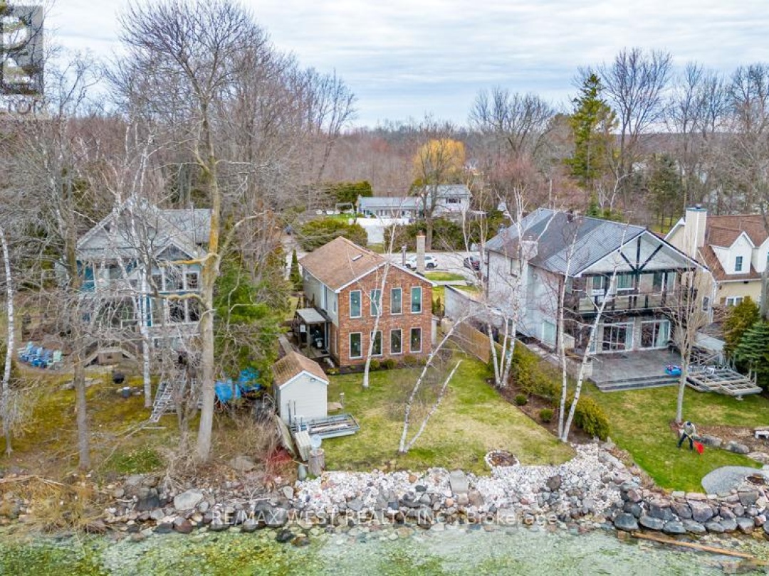 4669 Anderson Avenue, Lake Simcoe