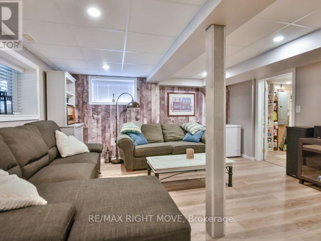 7697 WEST RIVER ROAD, Severn Lake