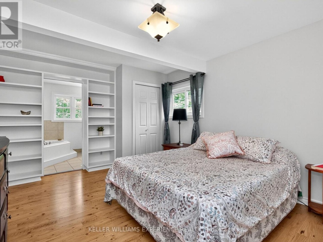 8 THATCHER PLACE, 