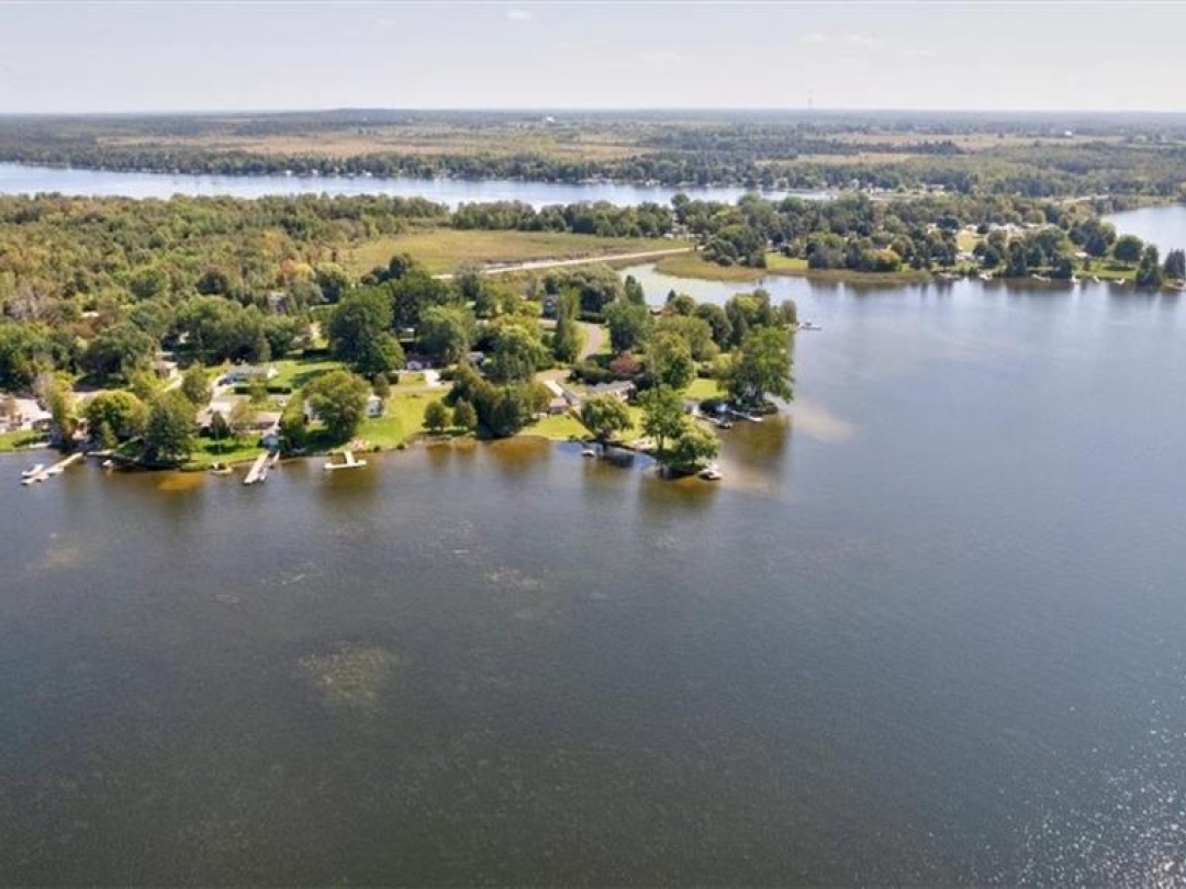 38 MACPHERSON Crescent, Kawartha Lakes
