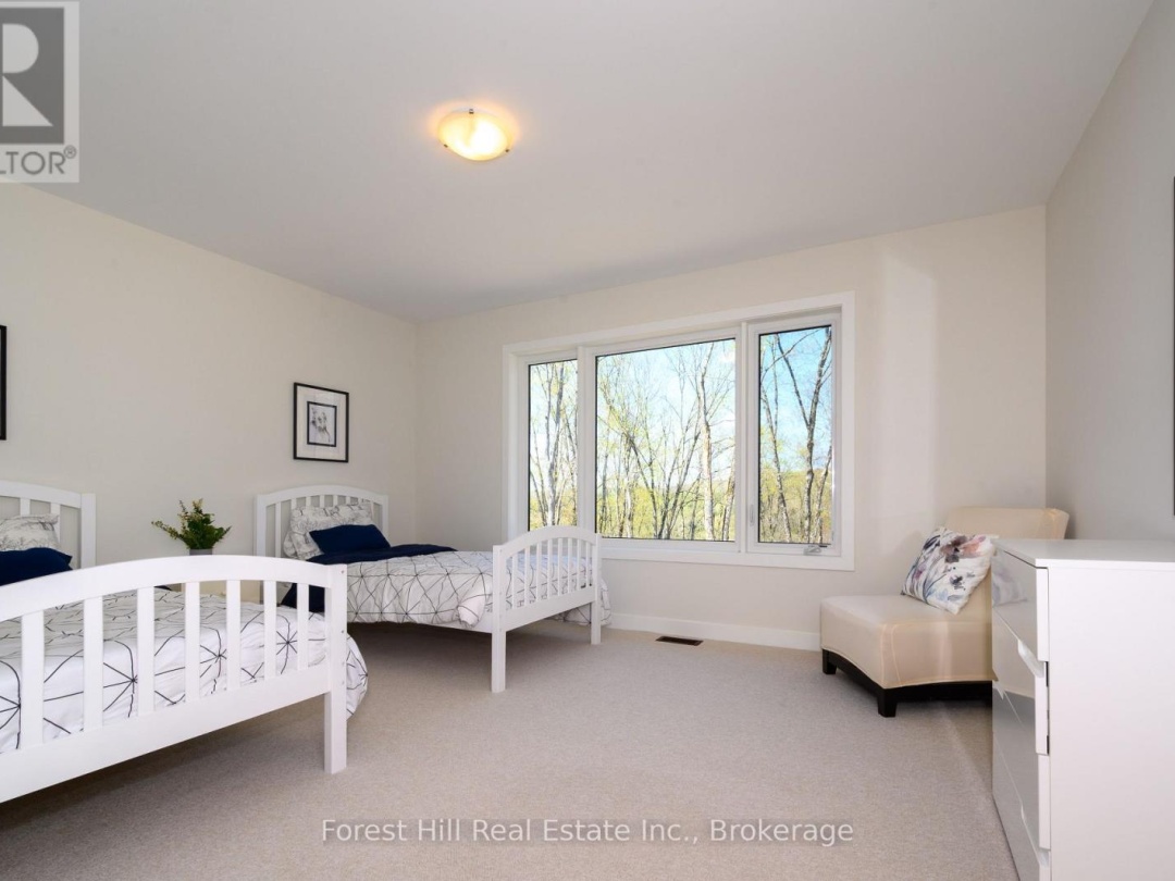1002 Napier Court, Boyne Lake