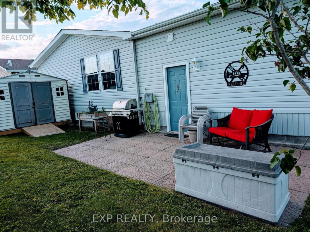 56 CREEKSIDE CIRCLE, 