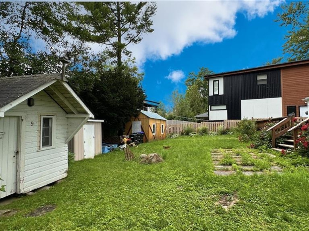 7 Ridge Avenue, Lake Simcoe