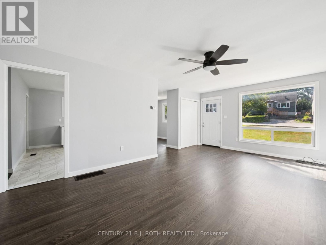 138 SIMCOE STREET, 