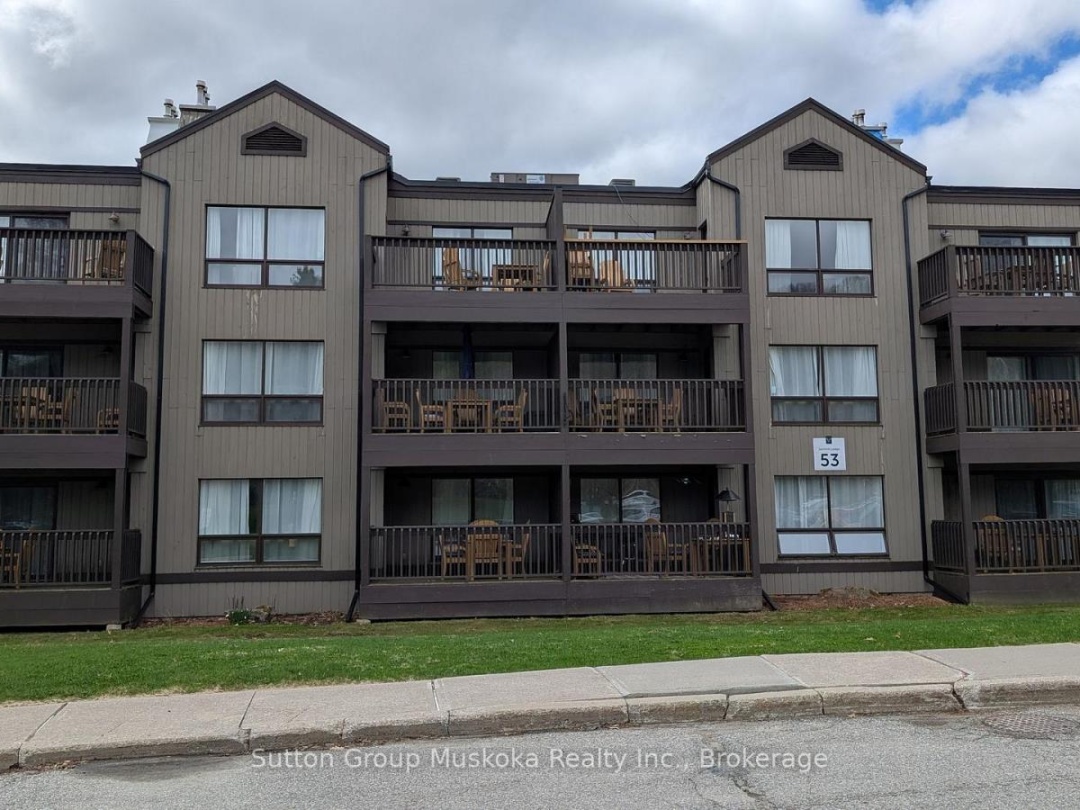 53 303 1235 Deerhurst Drive, Peninsula Lake