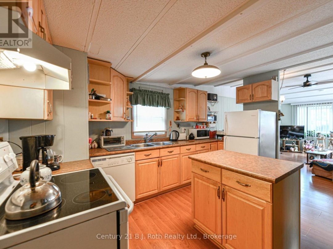 31 - 580 WEST STREET S, 