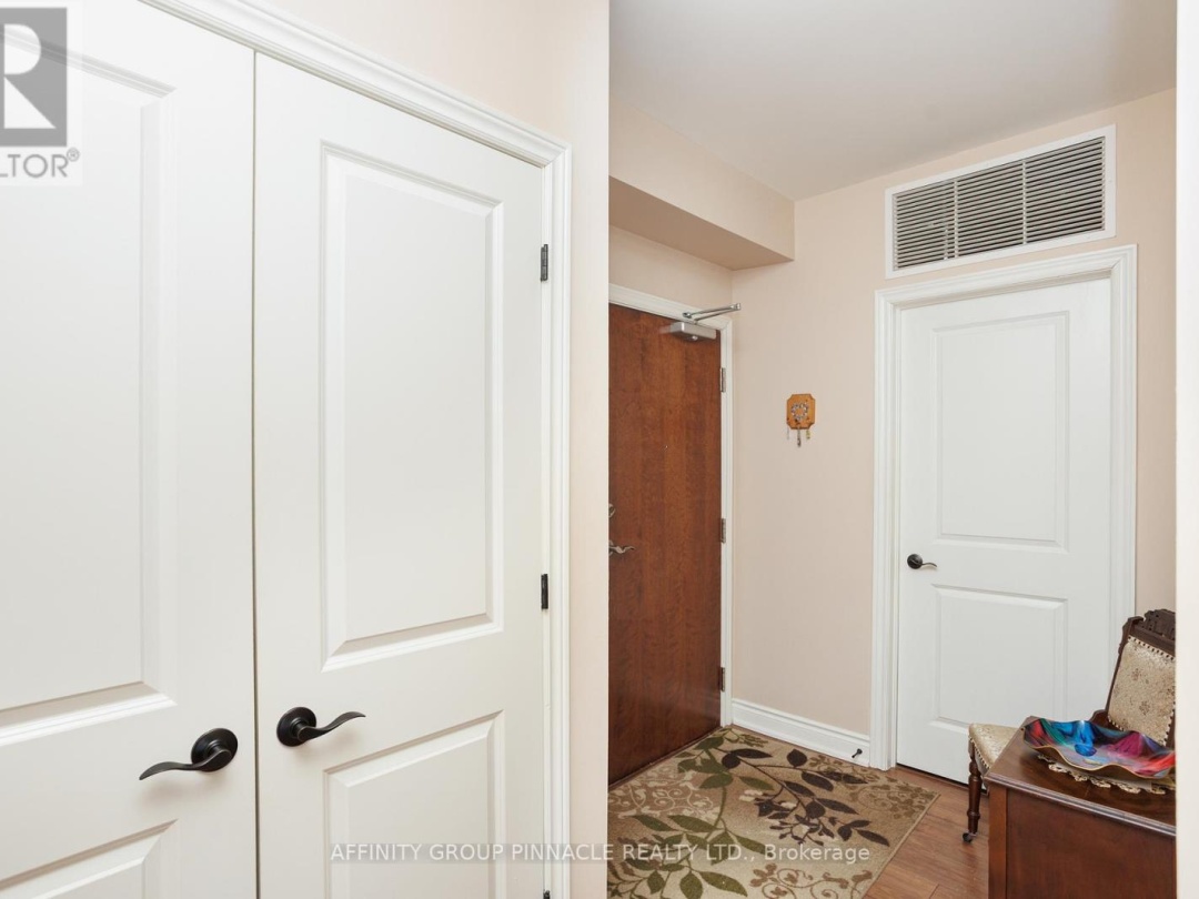 103 - 94 FRANCIS STREET W, 